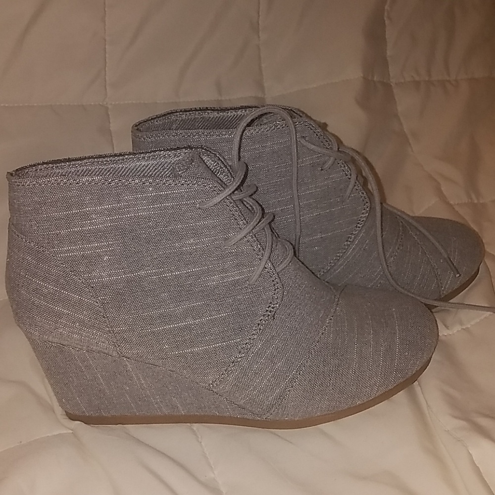 LAST CHANCE!  Ankle boot wedges,  brand new